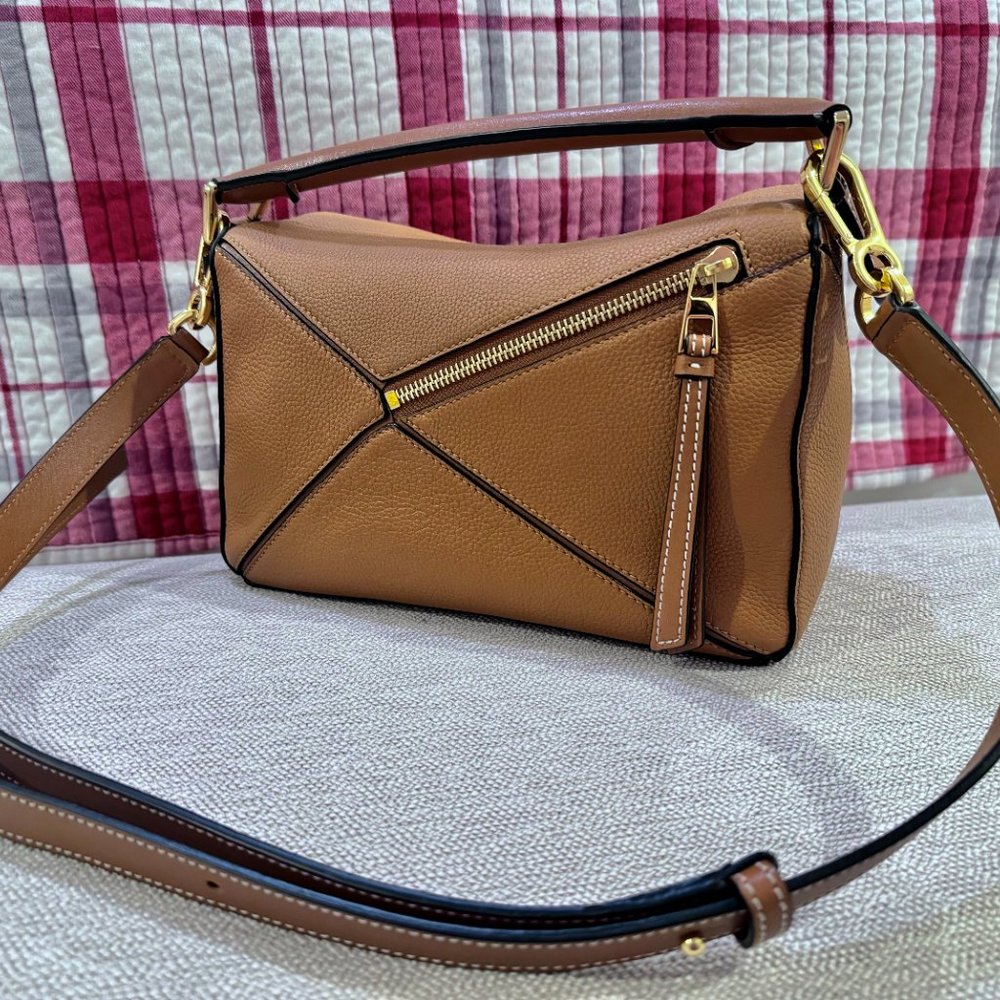 Loewe Small Puzzle Bag Caramel Grained Calfskin New Rare - Picture 10 of 10